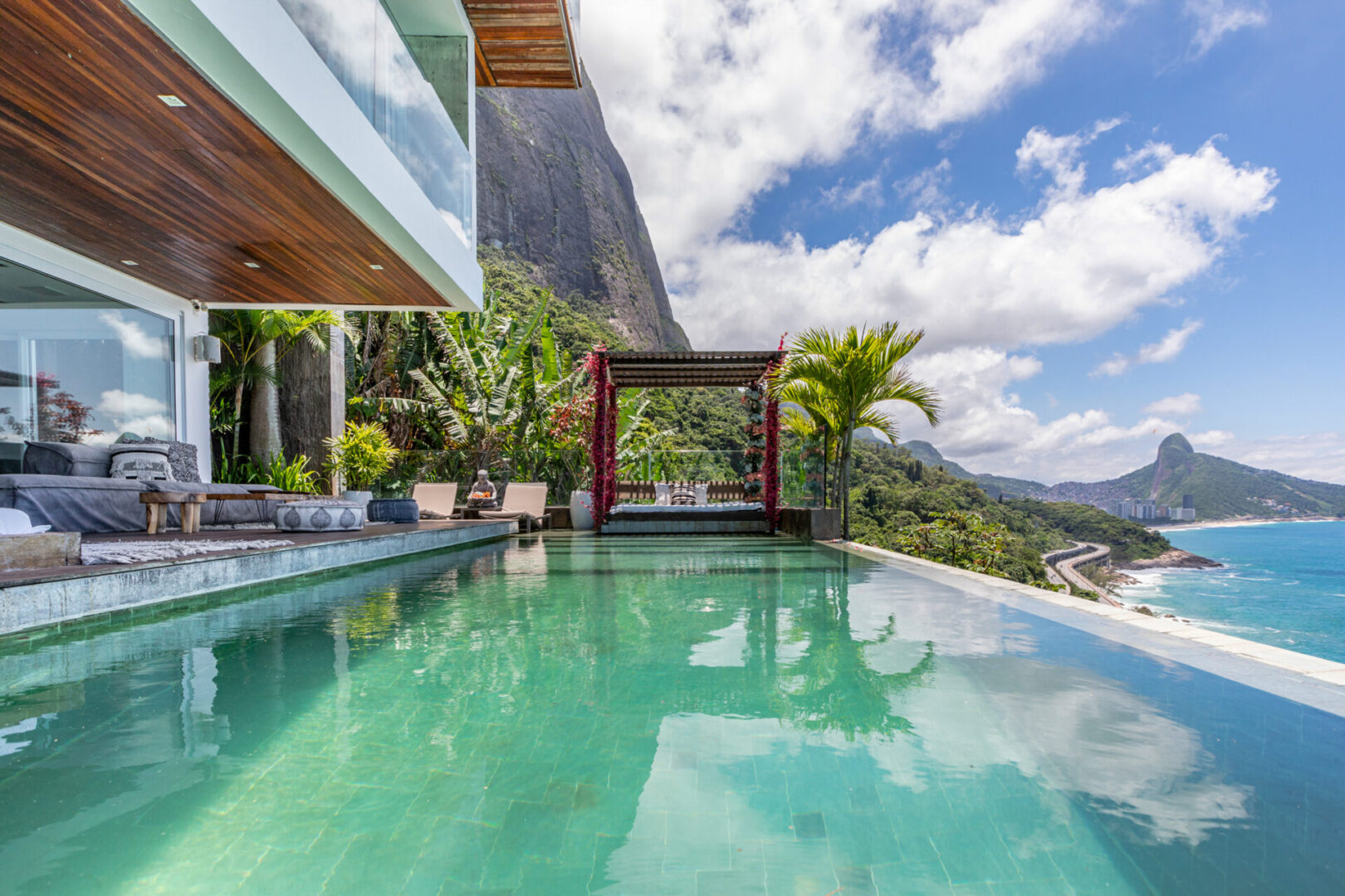 Joá Oceanfront Mansion